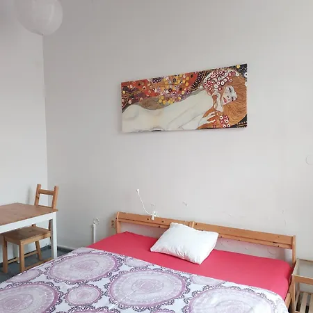 Bed & Breakfast 3 Min Walk Old Town Center Private A