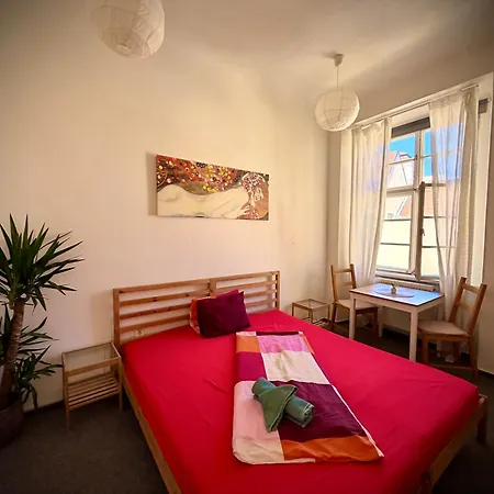 3 Min Walk Old Town Center Private A *